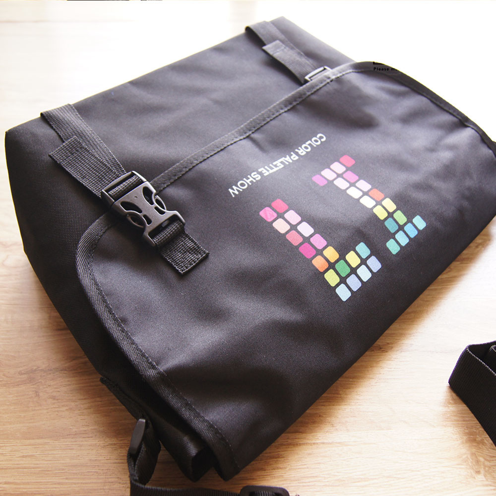 メッセンジャーバッグ